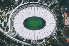 2026年世界杯媒体版权-跨时空巅峰对决，德布劳内、哈登与SKT的终极激战