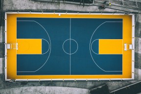 FIFA转播收入-西亚卡姆惊艳防守闪耀联盟，掘金青年军未来可期